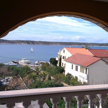 Apartment Zigo Rab Town Esterno foto