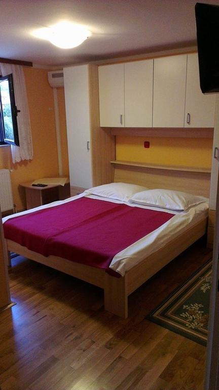 Apartment Zigo Rab Town Esterno foto