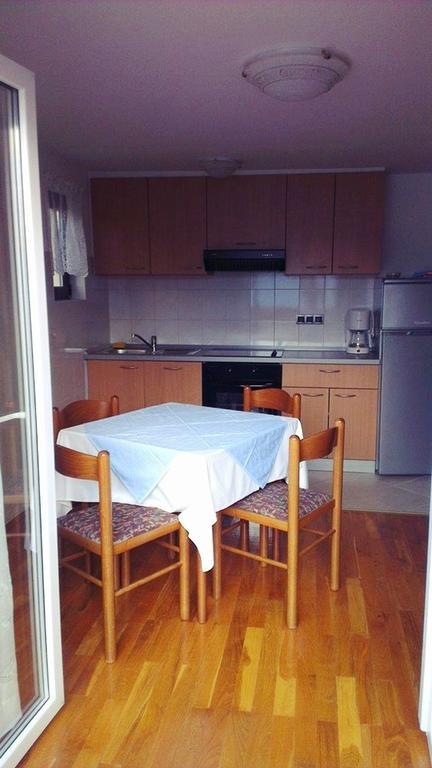 Apartment Zigo Rab Town Esterno foto